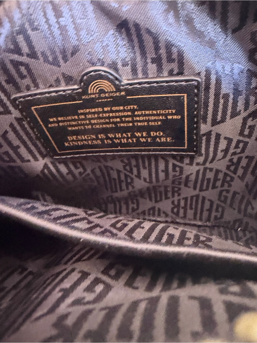 Kurt Geiger Olive Quilted Leather Crossbody Bag - Picture 2 of 2